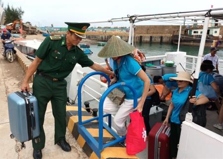 Hiên ngang “chiến hạm” Cồn Cỏ (bài 4)
