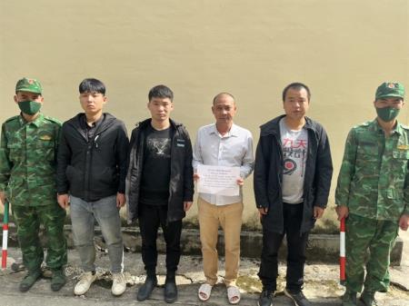 Khởi tố đối tượng về hành vi tổ chức, môi giới cho người nước ngoài nhập cảnh trái phép vào Việt Nam