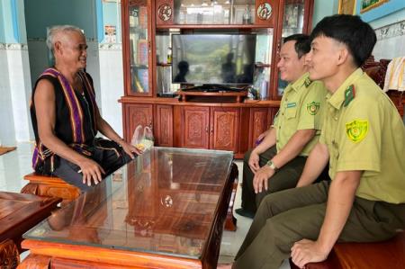 Tăng cường sử dụng tiếng đồng bào dân tộc thiểu số để phổ biến, giáo dục pháp luật cho người dân (bài 2)