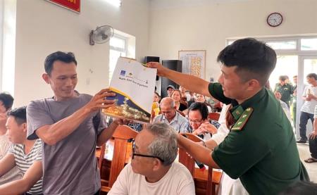 Truyền thông bảo vệ an ninh, an toàn hệ thống ống dẫn khí dưới biển cho ngư dân Đà Nẵng