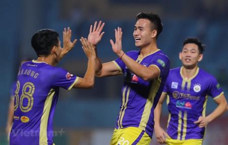 V-League 2022: Hà Nội FC bứt phá, nhóm đua trụ hạng chỉ còn 3 đội