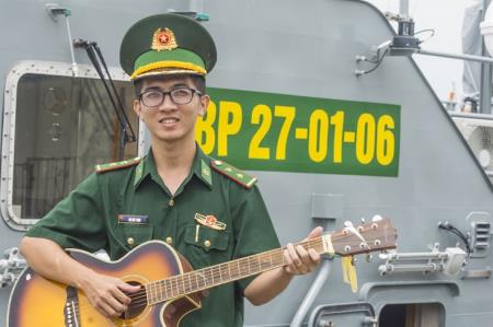 Viết ca khúc từ trái tim yêu thương