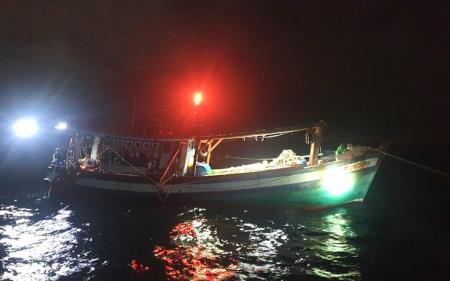 Phát hiện, xử lý nhiều tàu cá vi phạm trên vùng biển Cà Mau