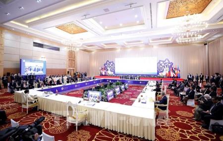 ASEAN hành động - Cùng giải quyết các thách thức