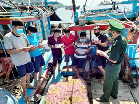 Tập trung mọi biện pháp để chấm dứt hành vi khai thác hải sản bất hợp pháp