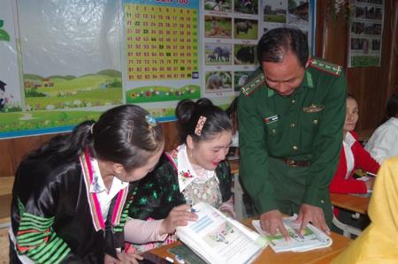 Trên đỉnh Mường Lống có lớp học về đêm