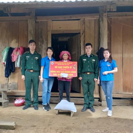 Đẩy mạnh học tập và làm theo lời Bác, góp phần thực hiện thắng lợi nhiệm vụ chính trị