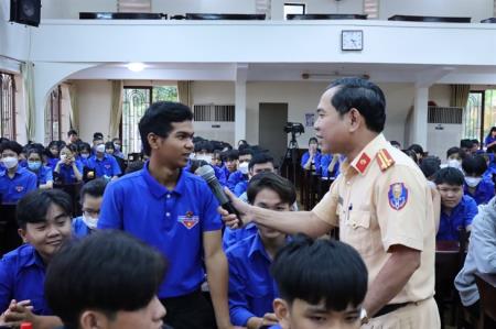 Bình Phước tăng cường đảm bảo trật tự, an toàn giao thông dịp cuối năm