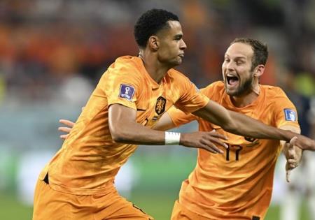 World Cup 2022: Anh, Hà Lan lỡ "chuyến tàu sớm", Qatar bị loại