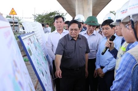 Thủ tướng khảo sát các dự án phát triển hạ tầng tại thành phố Hồ Chí Minh