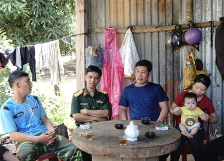Chuyện những cán bộ “hai vai” miền biên viễn (bài 2)