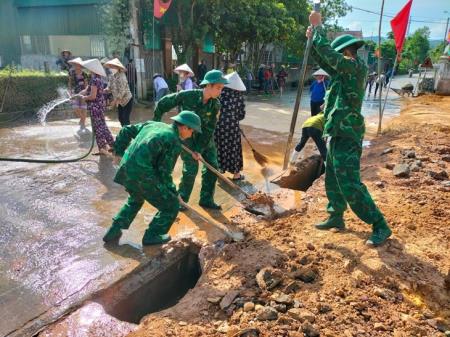 Gắn việc học tập và làm theo Bác với thực hiện hiệu quả nhiệm vụ chính trị