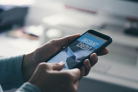 Những rủi ro của hình thức vay tiền online qua app