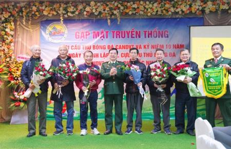 Gặp mặt kỷ niệm 10 năm Ngày thành lập Ban liên lạc cựu cầu thủ Đội bóng đá Công an nhân dân vũ trang thành phố Bắc Ninh