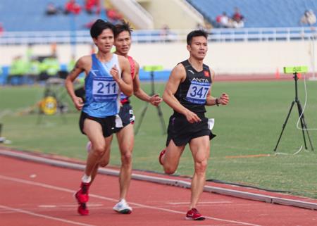 Đỗ Quốc Luật mở hàng huy chương cho các vận động viên BĐBP tại Đại hội Thể thao toàn quốc lần thứ IX
