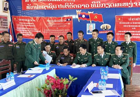Hội đàm song phương các đơn vị bảo vệ biên giới Việt Nam - Lào