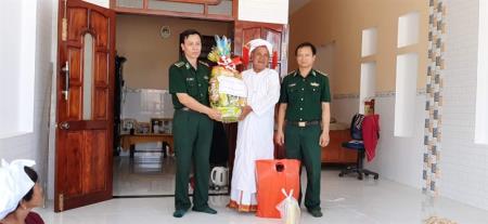 Ninh Thuận: Người có uy tín luôn được quan tâm, động viên kịp thời