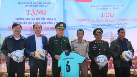 BĐBP Quảng Trị tặng công trình thể thao cho cán bộ, chiến sĩ và học sinh Lào