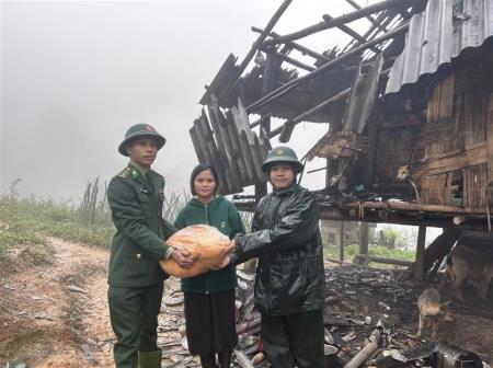 Kịp thời hỗ trợ người dân bị hỏa hoạn
