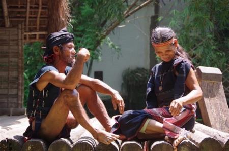Làng cổ Kon Jơ Dri làm du lịch xanh từ văn hóa bản địa