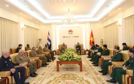 Đại tướng Phan Văn Giang tiếp Chủ nhiệm Chính trị các Lực lượng vũ trang cách mạng Cuba