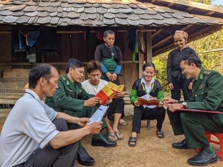 “Cuộc chiến” xóa bỏ hủ tục tảo hôn và hôn nhân cận huyết thống trong đồng bào đân tộc thiểu số trên biên giới xứ Thanh