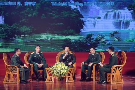Khi đảng viên là “sứ giả hữu nghị”