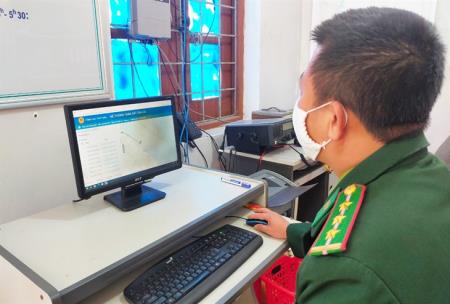 Kịp thời kết nối thông tin hỗ trợ ngư dân bị nạn trên biển