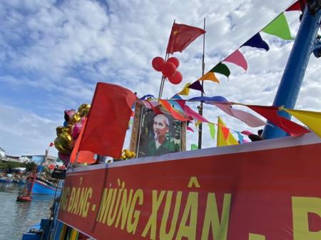 Quảng Ngãi: Ngư dân Sa Huỳnh khai biển đầu năm