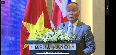 Thương mại song phương Việt Nam - Vương quốc Anh ngày càng cân bằng hơn