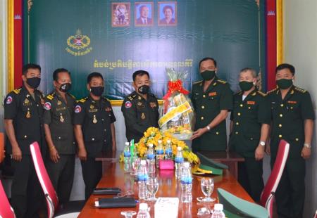 BĐBP tỉnh Đắk Lắk chúc Tết lực lượng vũ trang tỉnh Mondulkiri, Campuchia