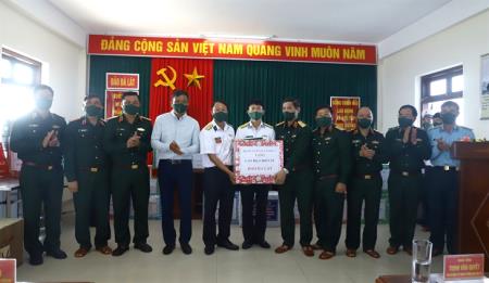 Đoàn công tác Tổng cục Chính trị QĐND Việt Nam thăm, kiểm tra tại huyện đảo Trường Sa và Nhà giàn DK1