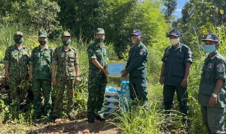 Nét đẹp trên đường biên