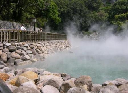Top địa chỉ lý tưởng cho ai muốn du lịch suối nước nóng