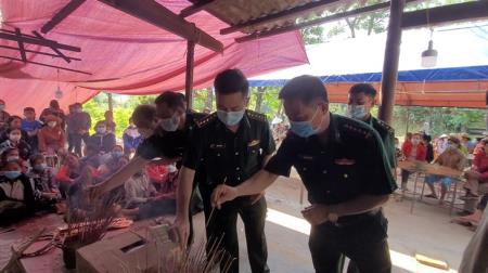 Thăm hỏi, động viên gia đình gặp nạn trong vụ tai nạn thương tâm tại Quảng Bình