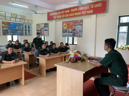 Chú trọng công tác giáo dục chính trị - Chìa khóa quan trọng góp phần thực hiện thắng lợi nhiệm vụ tại đơn vị