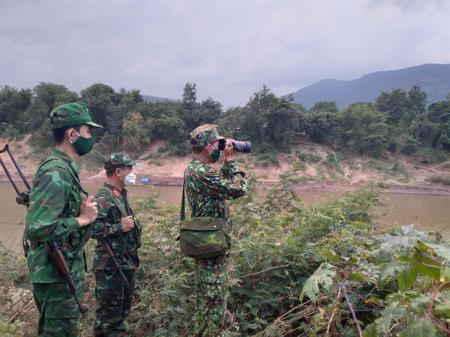 Nỗ lực phòng, chống xuất, nhập cảnh trái phép qua biên giới