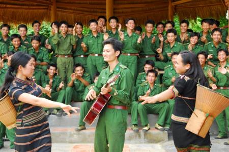Để văn hóa - văn nghệ tiếp thêm động lực cho bộ đội