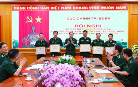Sơ kết thi đua cao điểm chào mừng 63 năm Ngày Truyền thống Cục Chính trị BĐBP