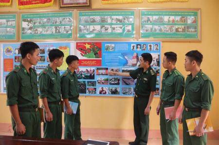 Củng cố, giữ vững trận địa tư tưởng của Đảng trong BĐBP Cao Bằng