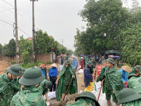 BĐBP sẵn sàng ứng phó thiên tai, giúp dân khắc phục hậu quả mưa lũ