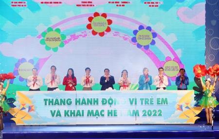 "Hãy lắng nghe trẻ em bằng trái tim, bảo vệ trẻ em bằng hành động"