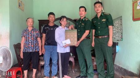 Nhiều hoạt động ý nghĩa chăm lo cho trẻ em khu vực biên giới nhân Ngày Quốc tế thiếu nhi