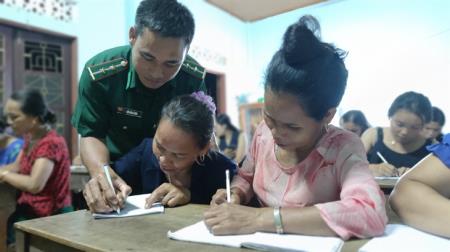 Những người thắp sáng lớp học biên cương