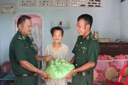 Học Bác bằng những việc làm thiết thực