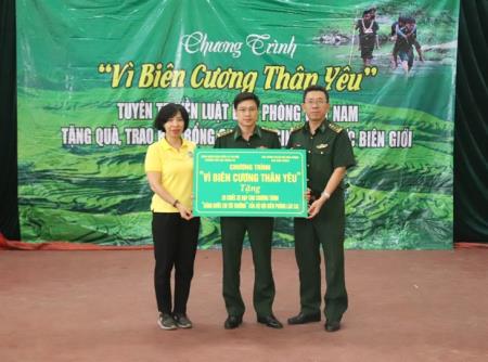 Chung tay vì biên cương thân yêu