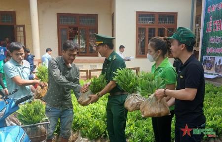 Đồn trưởng Khôi và ước mơ “gia cố” đường biên giới trên sông bằng… cây xanh