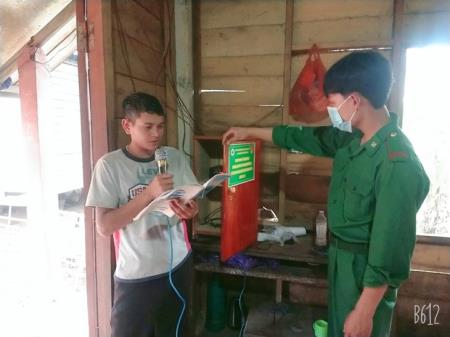 Bản xa rộn rã tiếng loa Biên phòng