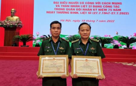 Người cán bộ Biên phòng “một vai, hai việc”