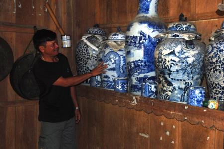 Người đàn ông Cơ Tu với niềm đam mê ché cổ